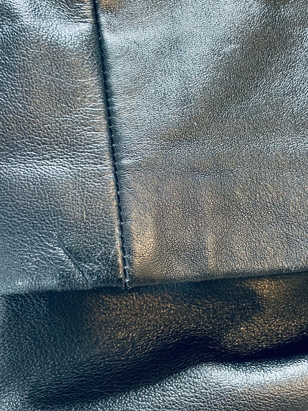 Edgy Moto-Chic 90s-Grunge Elevated Biker-Lite Black Leather Jacket, size Large - Picture 14 of 14